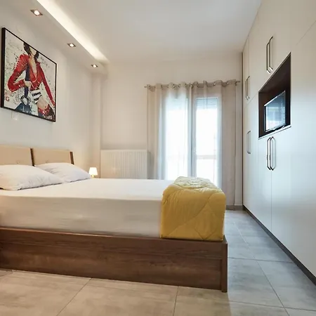 F & B Collection - Flat For 4 * Thessaloniki
